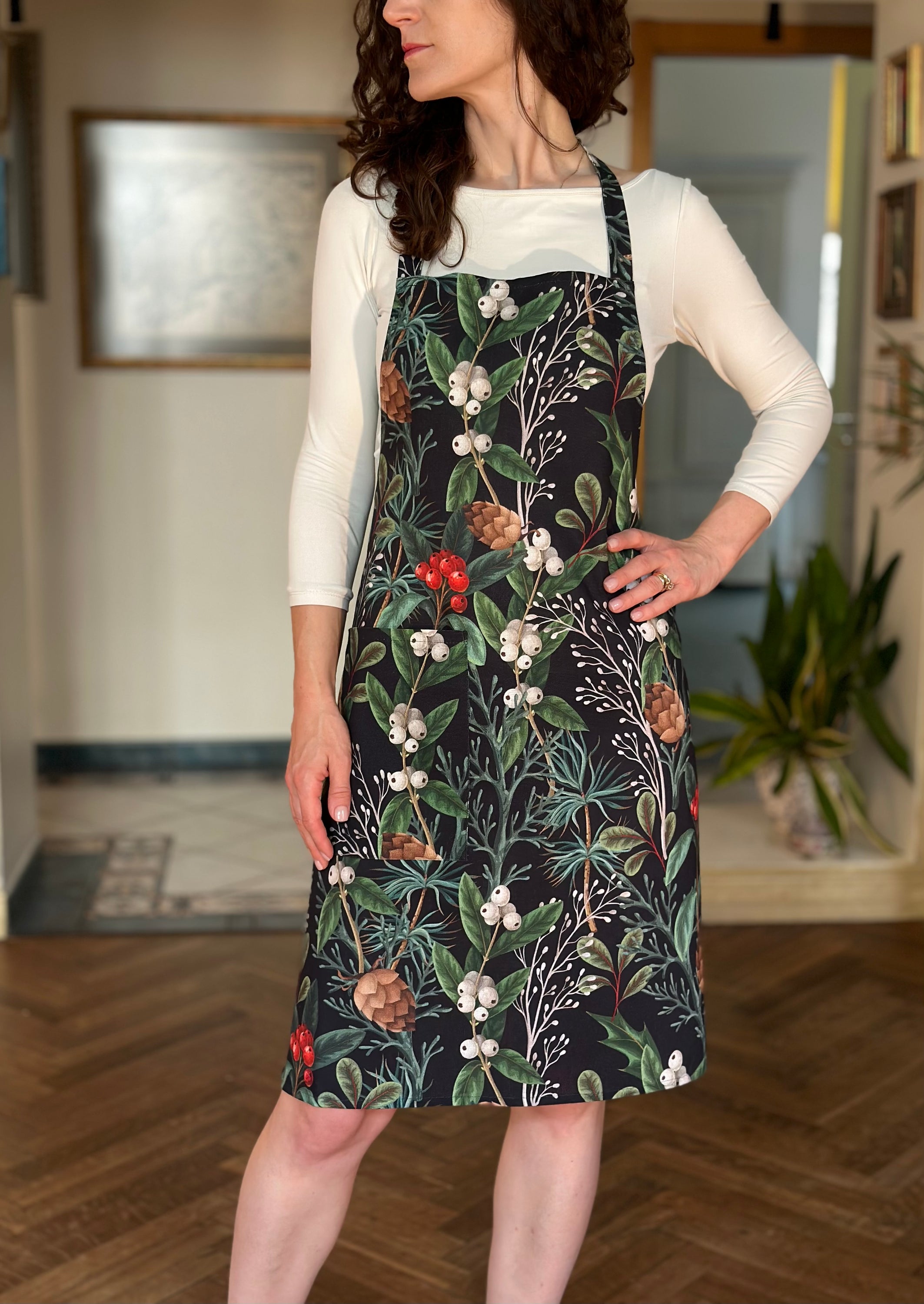 Christmas Ladies Apron,cotton, printed | Christmas Forest