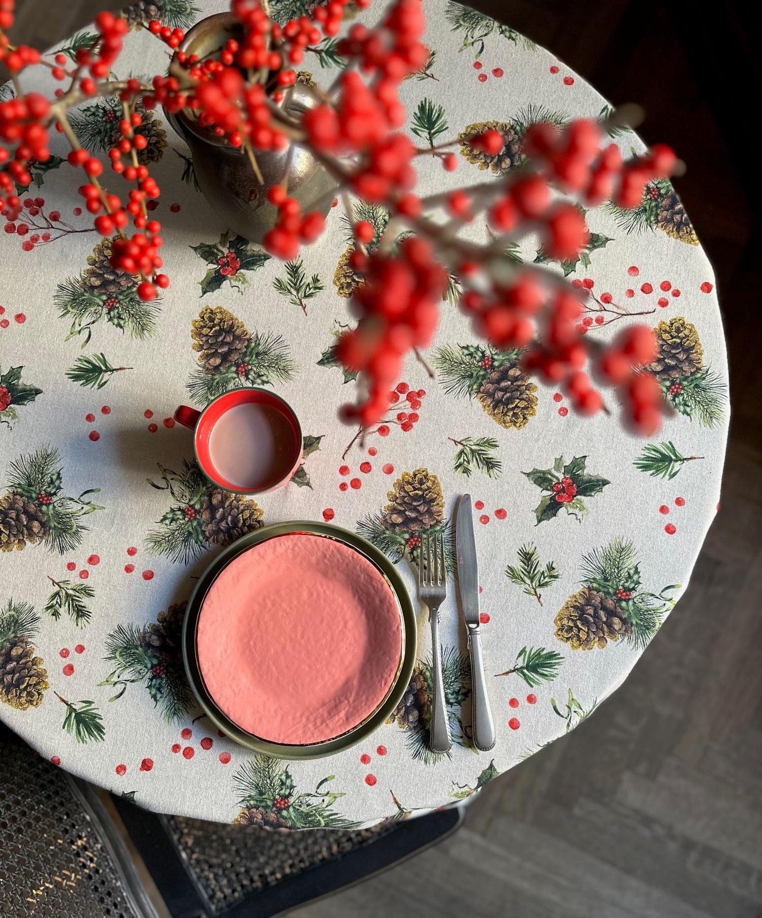 Light Christmas motive Round Tablecloth, Cottom-Linen mix | Golden