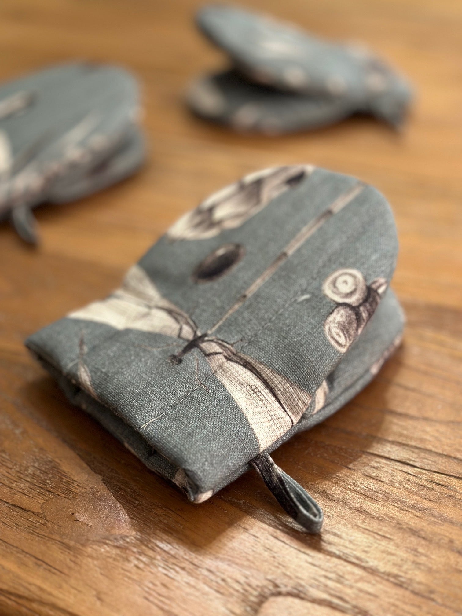 Oven Glove Small with Double Wool Filling, 100% Cotton, Printed |