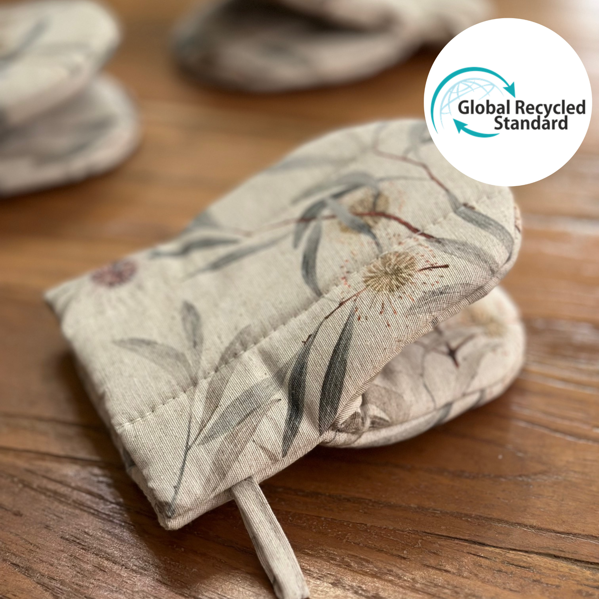 Oven Glove Small with Double Wool Filling, Recycled Cotton, Printed |