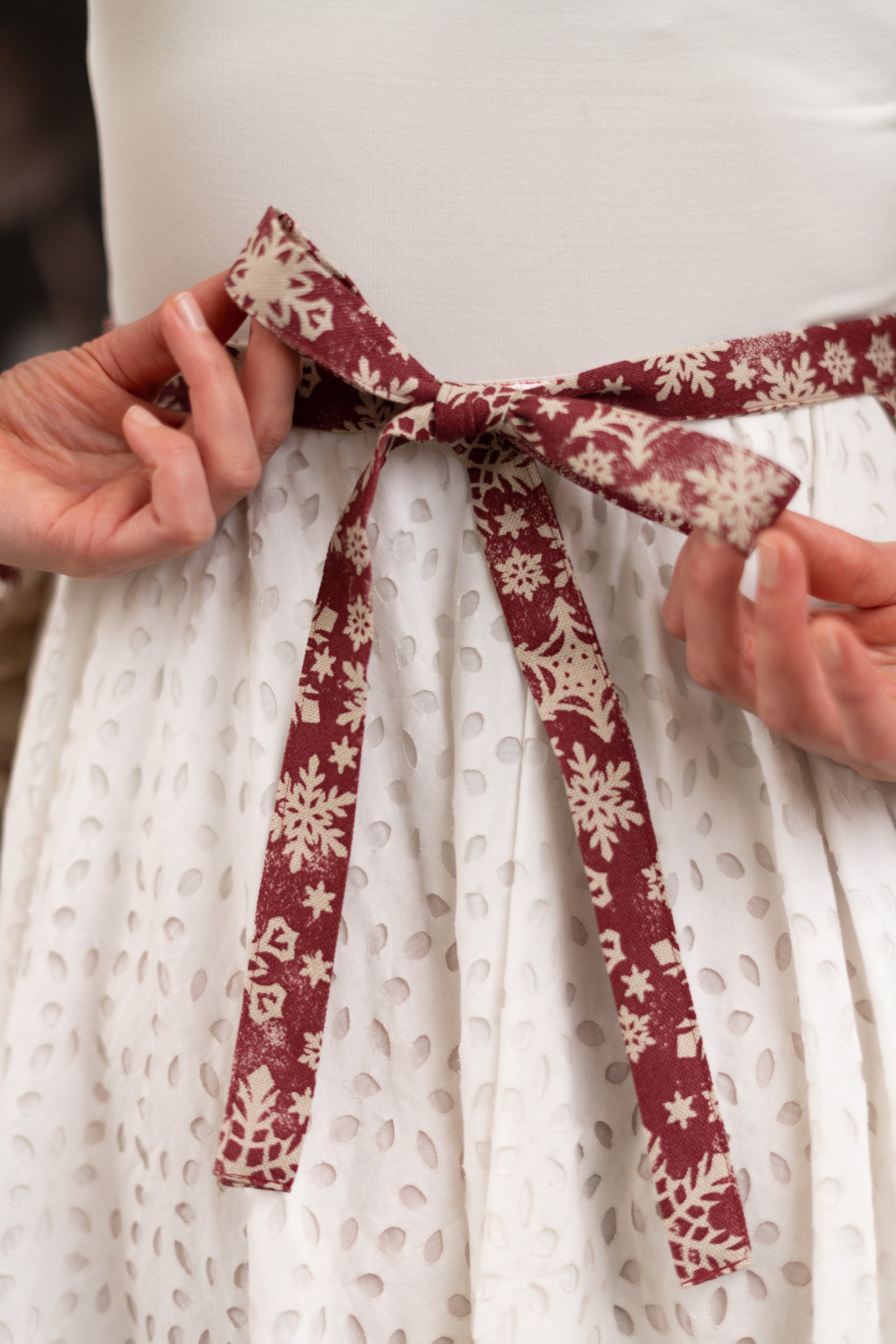 Tablier de Noël pour femme avec volant et poche