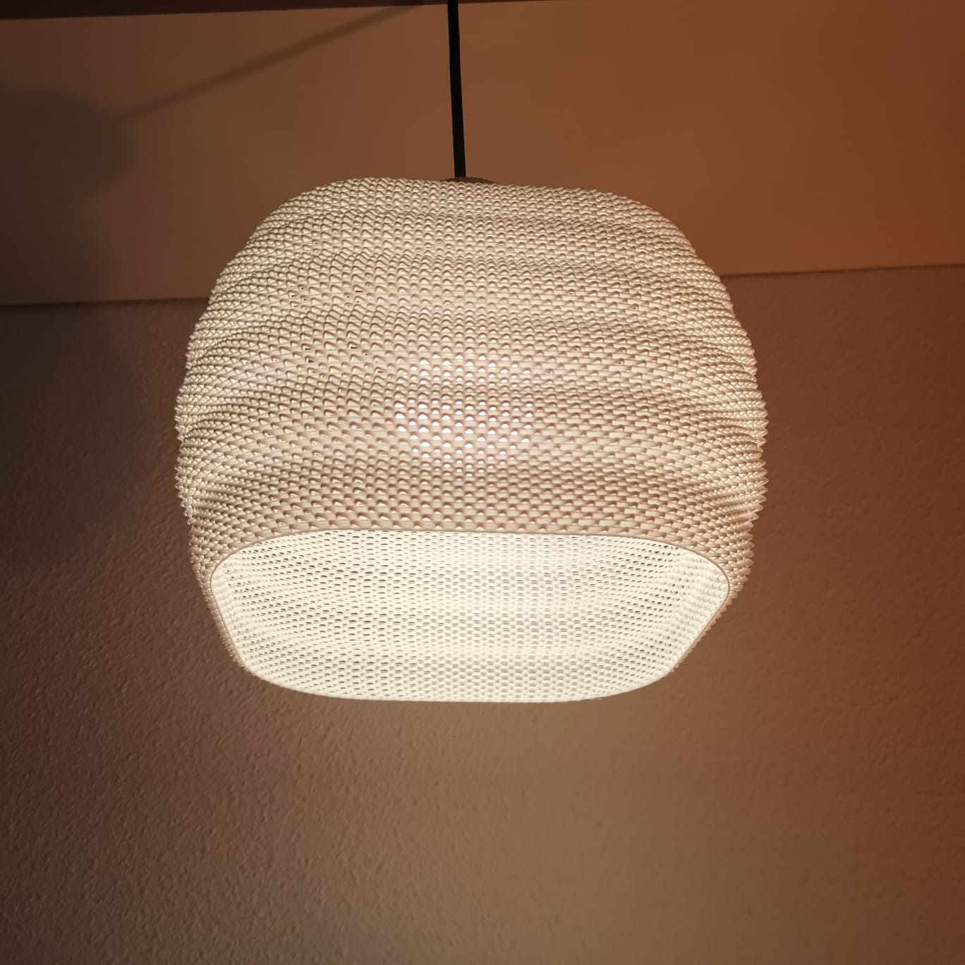 Dynasty Ripple Pendant Lamp