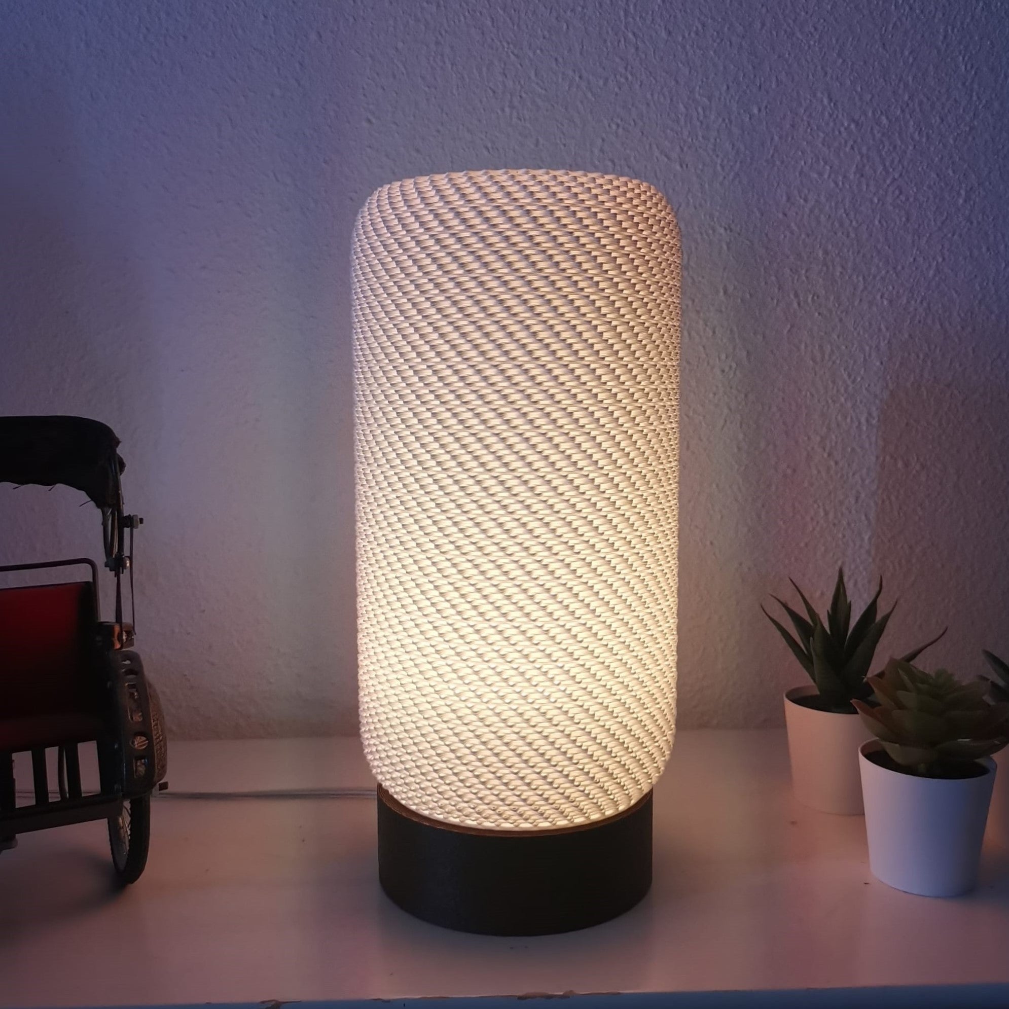 Haloform Tragbare Tischlampe