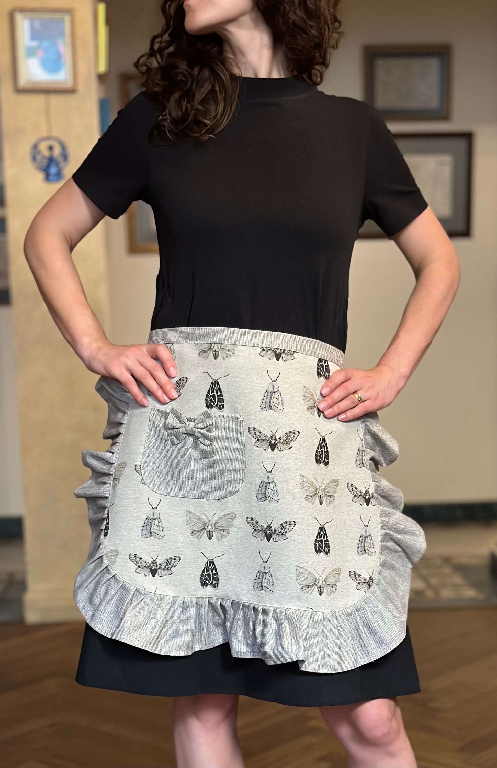 Tablier demi-tailleur pour femme à volants carrés, en coton recyclé imprimé | Nord