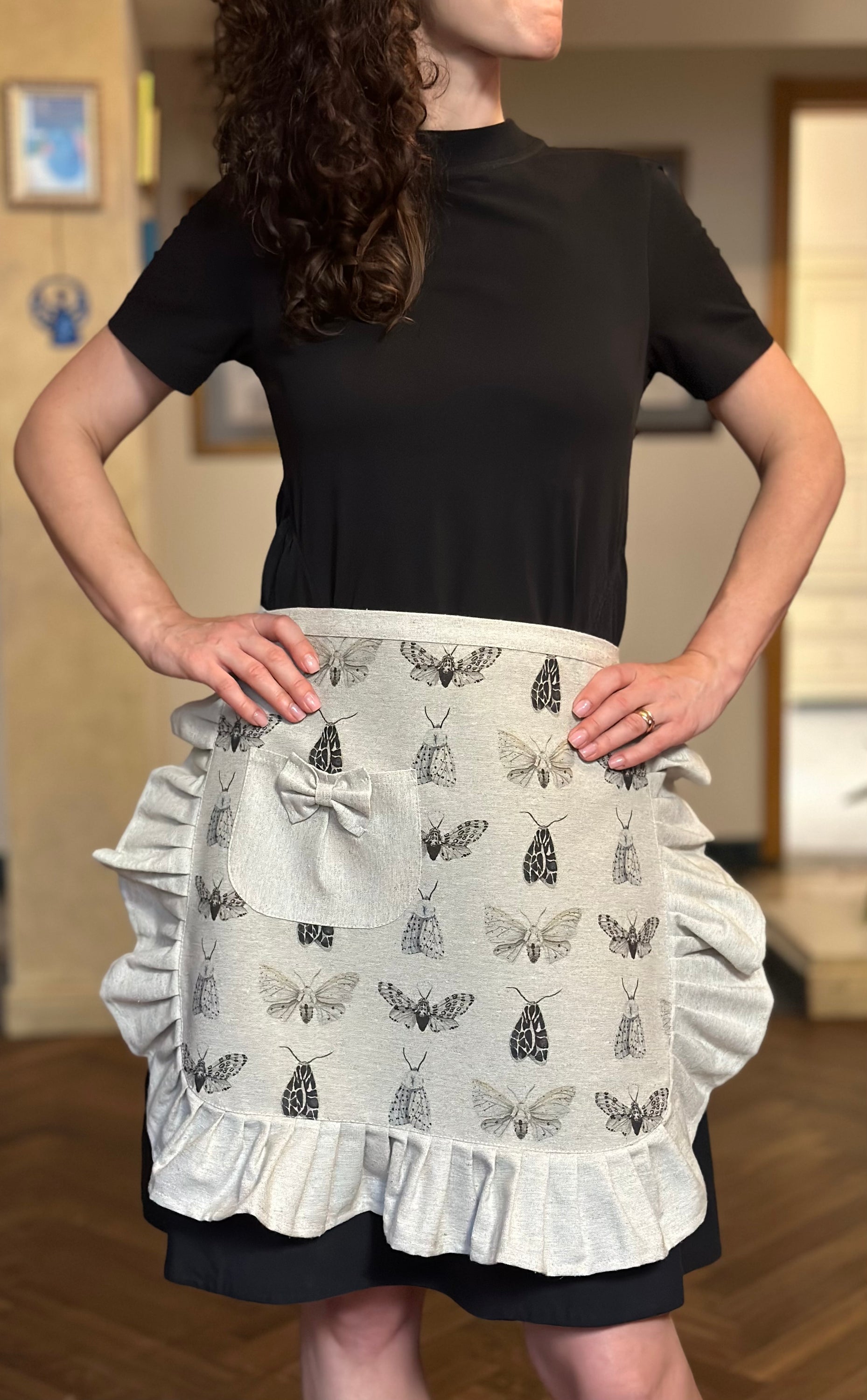 Ladies Half Apron with beige frill, recycled cotton, Printed | Nord