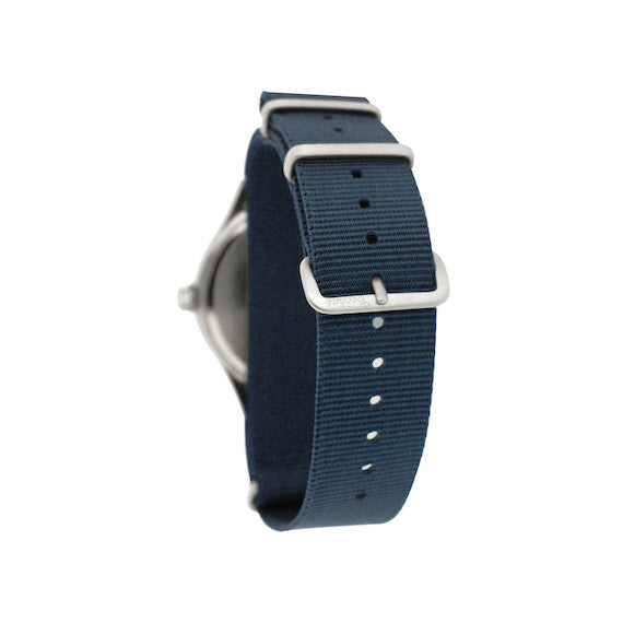Montre à quartz Field de 39,5 mm avec bracelet en nylon 6 de couleur bleu marine