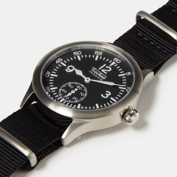 39.5mm field quartz watch with nylon 6 strap in black colour