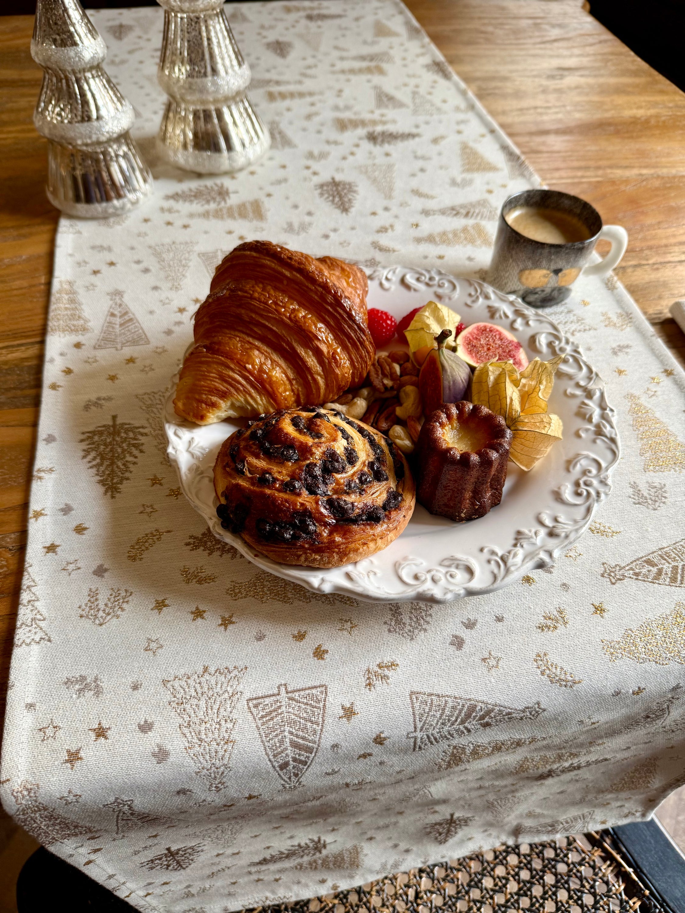 Chemin de table lumineux de Noël, différentes tailles | Forêt Dorée